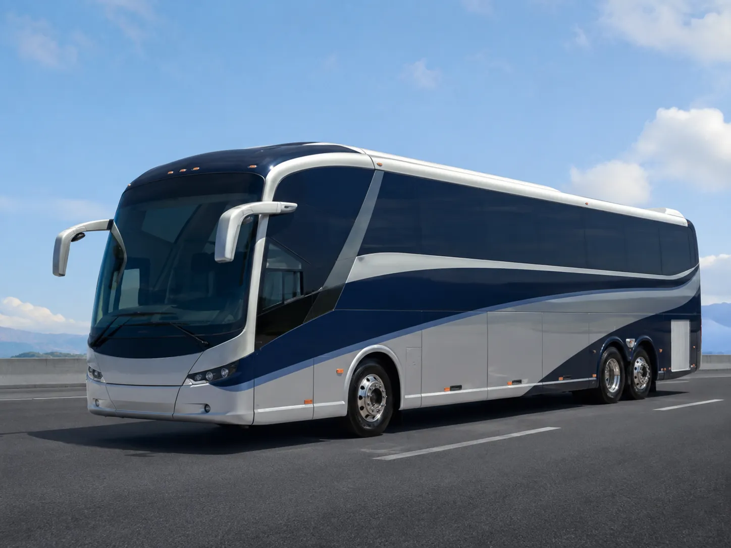 Autobús de transporte de pasajeros y servicio público asegurado